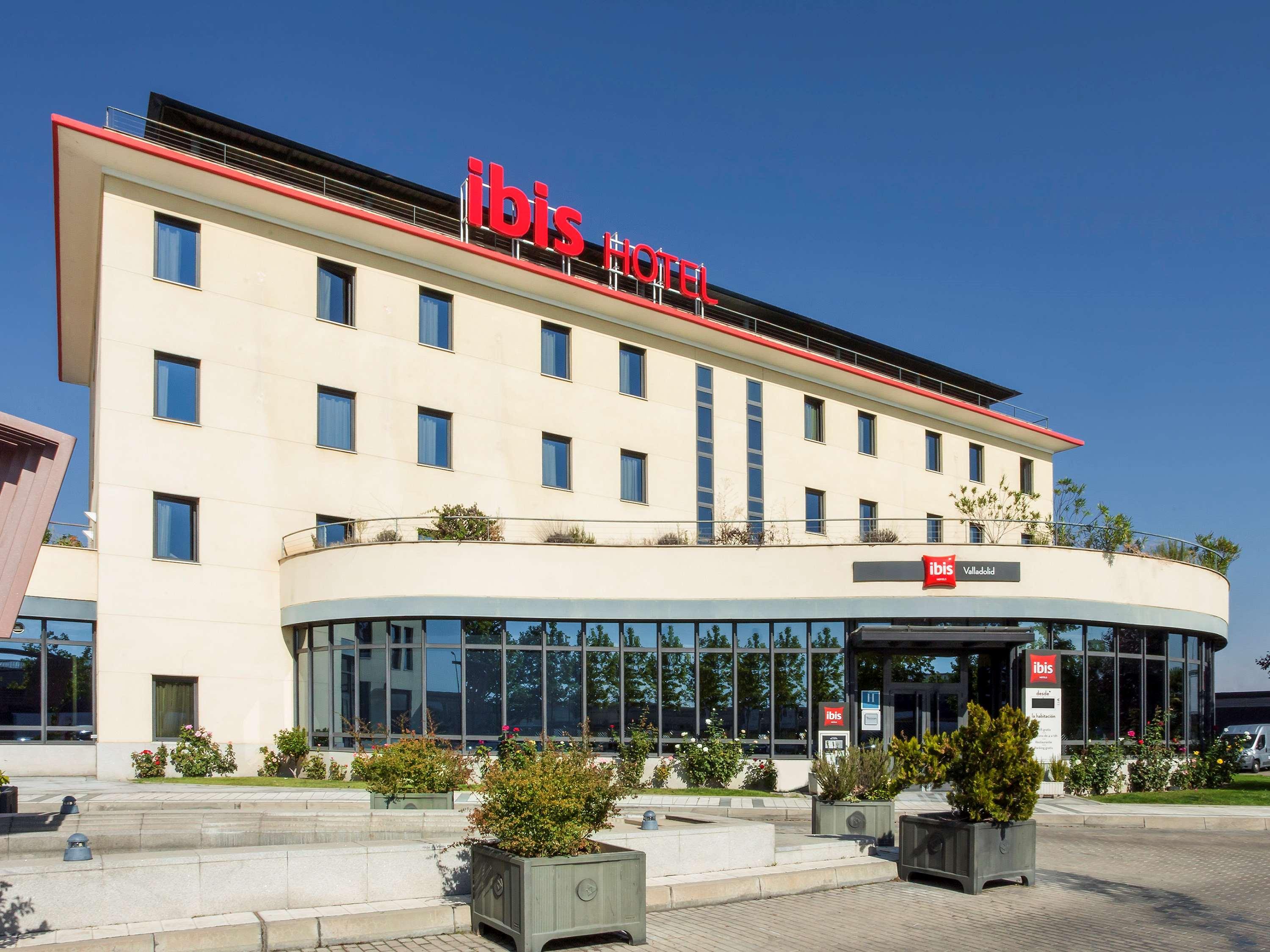 Ibis Valladolid Hotel Exterior foto